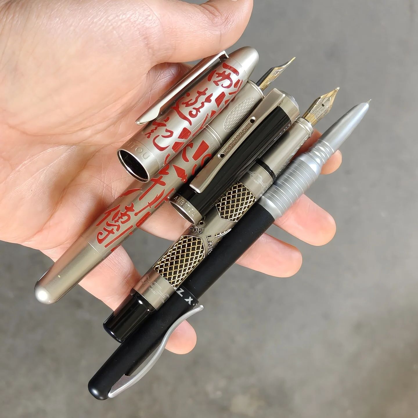 Vintage Collectible Pens - 3 stylos plume anciens vintage rares,